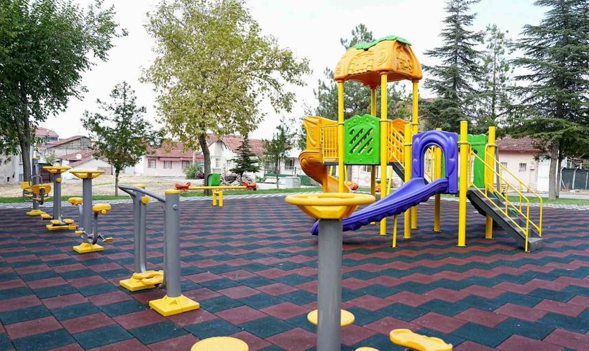 Cemal Gürsel’de modern park tamamlandı, sonraki etapta spor sahaları hedefleniyor