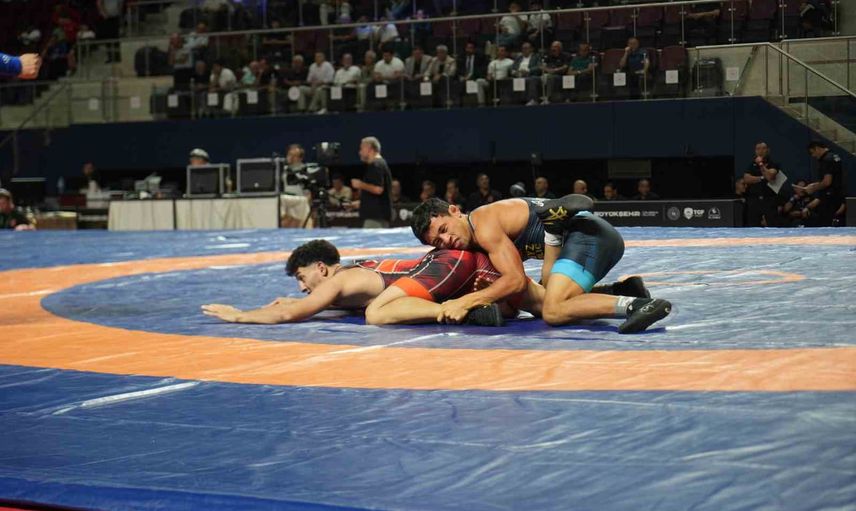 Kocaeli'de olimpiyat şampiyonları anısına uluslararası minderde çekişme