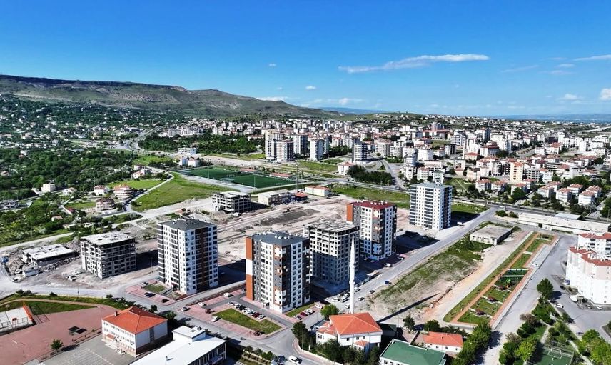 Kocasinan'da dönüşüm sürüyor: Ertuğrulgazi'nde bir proje tamamlanıyor, yenisi başlıyor