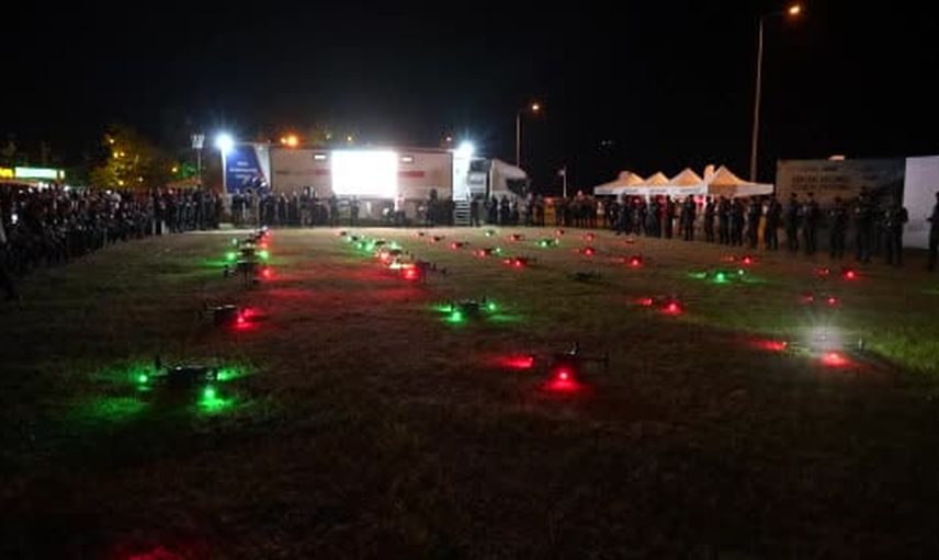 Samsun'da AFAD'ın yaklaşık 50 dronla gerçekleştirdiği gece gösterisi