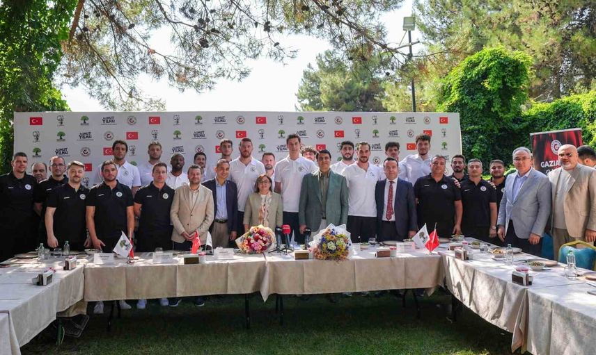 Gaziantep basketbol Şehitkamil Belediyesi'ne devredildi, hedef direkt Süper Lig