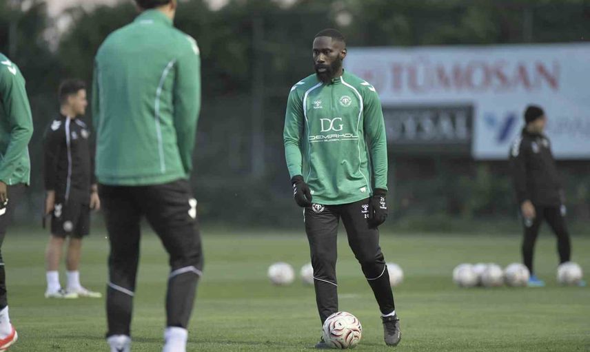 Konyaspor Başakşehir sınavına Masuaku ve Andzouna ile hazırlanıyor