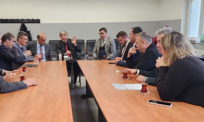 Mesleki eğitimde değer ve gayret vurgusu: Mustafa Yılmaz Tavşanlı'da okulla buluştu
