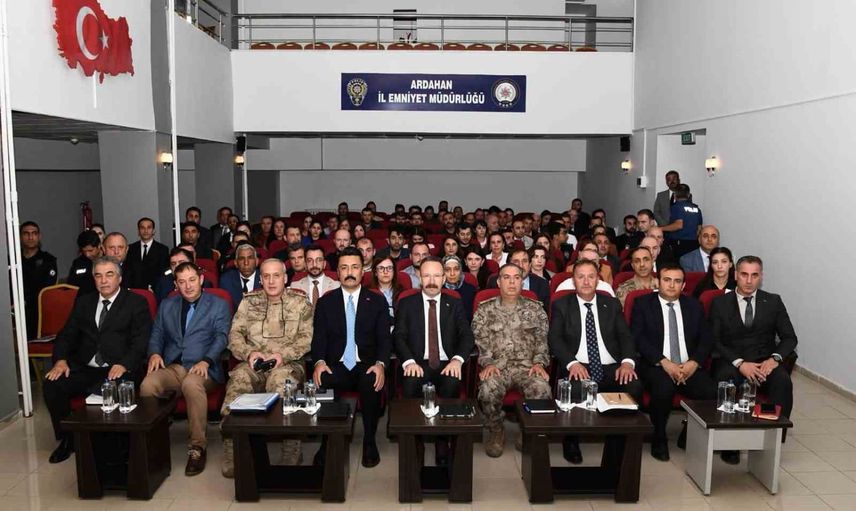 Ardahan'da okul güvenliği protokolünde önlemler ve sorumluluklar netleşti