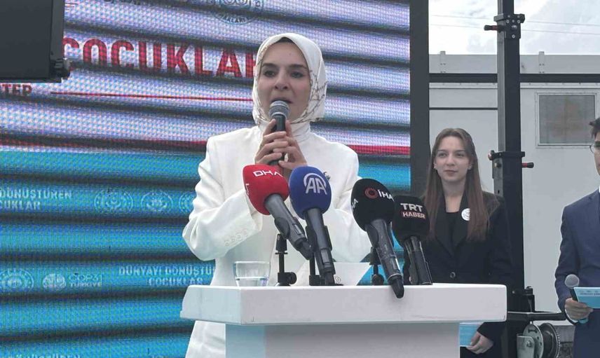Çocuklarla birlikte yarının Türkiye'sini inşa edeceğiz mesajı