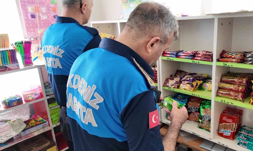 Akdeniz'de okul kantinlerinde hijyen ve ruhsat denetimleri sıkılaştırıldı