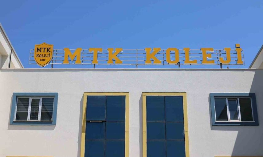Endemik bitkilerle antibiyotiğe alternatif arayan lise ikilisi dünya finalinde