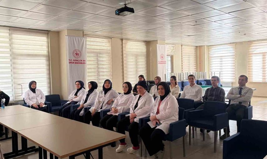 Yurt personeline hijyen odaklı beslenme uygulama eğitimi verildi