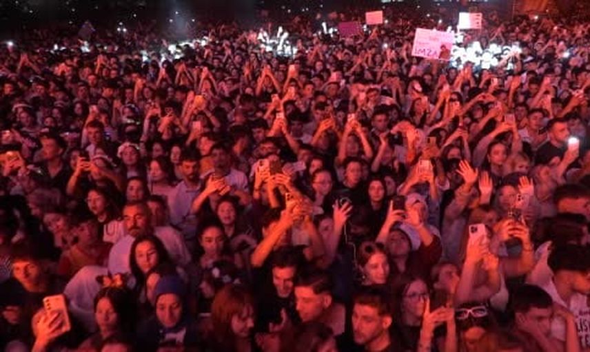 Murat Boz sahne performansıyla Kayseri gecesine renk kattı
