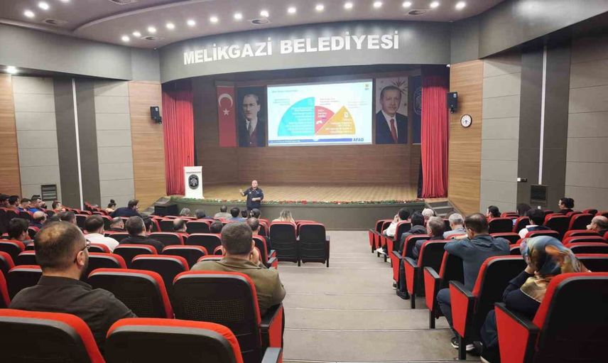 Melikgazi personelinin afet farkındalığı güçlendirildi