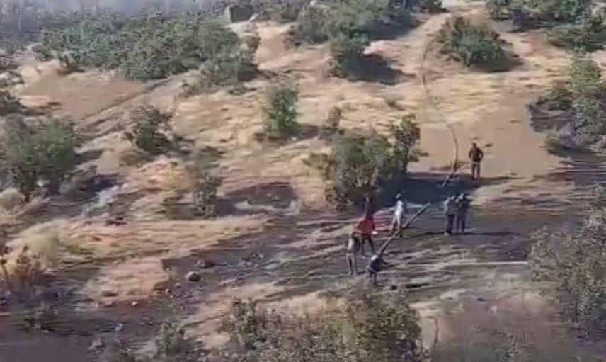Beytüşşebap'ta Koyunoba yakınlarında orman yangınıyla mücadele devam ediyor