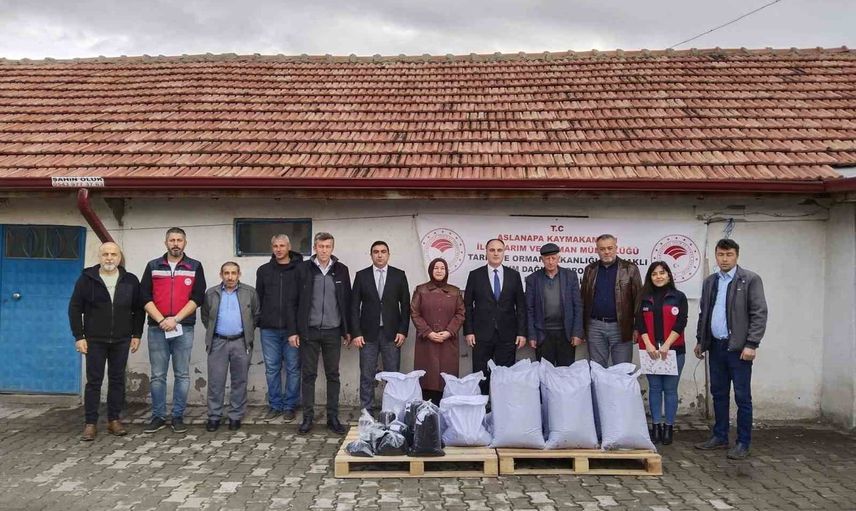Aslanapa’da tarımsal çeşitliliğe destek: üreticilere yüzde 50 hibe çörekotu tohumu