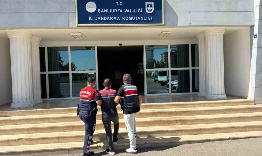 Şanlıurfa'da Karaköprü operasyonunda kesinleşmiş hapis cezası bulunan kişi tutuklandı