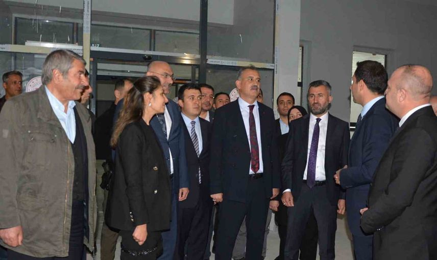 Vali Önder Bozkurt seyir tepesine hayran kaldı, projeleri yerinde inceledi
