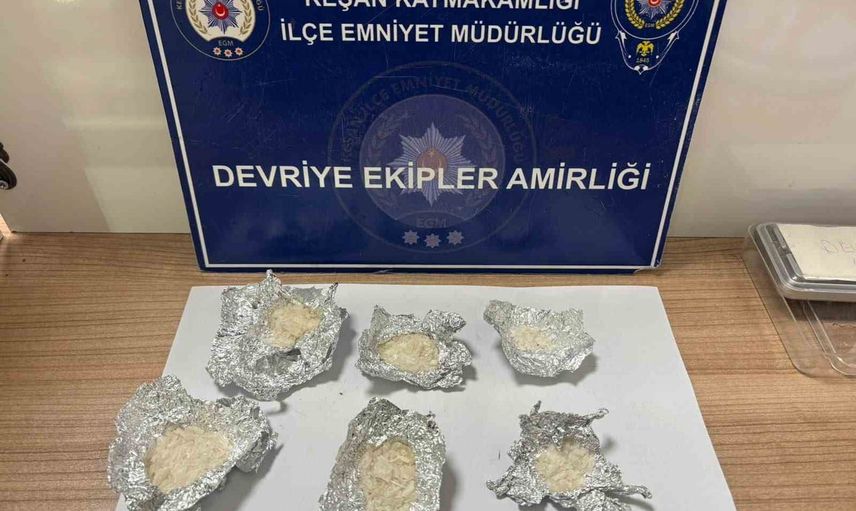 Keşan'da şüpheli üst aramasında 22,96 gram metamfetamin bulundu