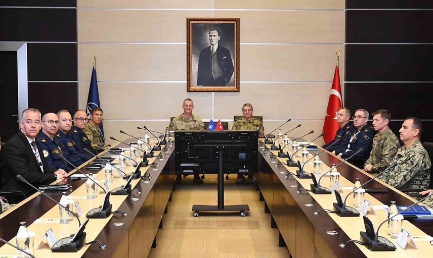 Genelkurmay başkanı Bayraktaroğlu, NATO SACEUR Grynkewich'i İstanbul'da ağırladı