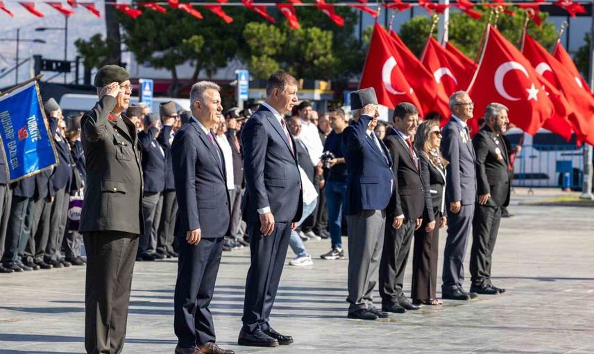 İzmir'de gazilere vefa: tören, kabul ve bergama daveti