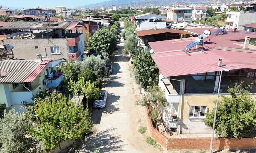 Çapahasan’da yıllardır beklenen beş sokağın yolları yenileniyor