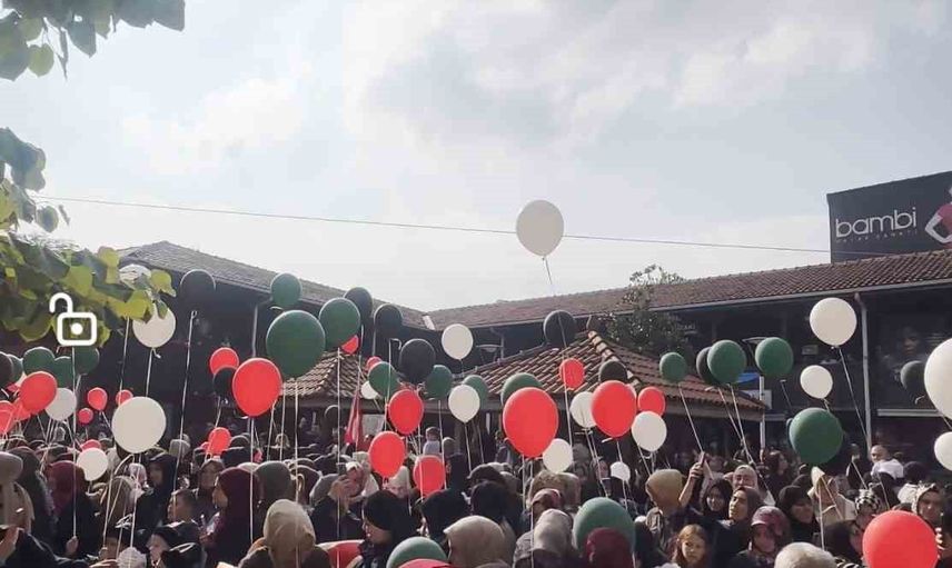 Minik öğrenciler bed-i besmele töreninde İshak Paşa Camii önünde buluştu