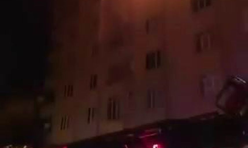 Diyarbakır Sur'da beşinci kattaki yangın evi kullanılamaz hale getirdi
