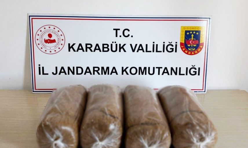 Karabük'te 4 noktada operasyon: 20 kilo bandrolsüz tütün ve uyuşturucu yakalandı