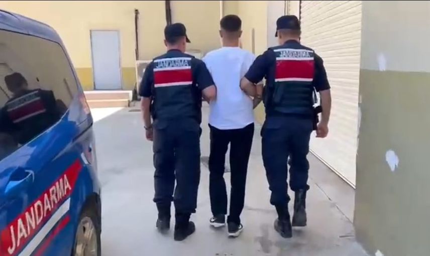 Jandarma şehitkamil'de hükümlü şahsı yakaladı
