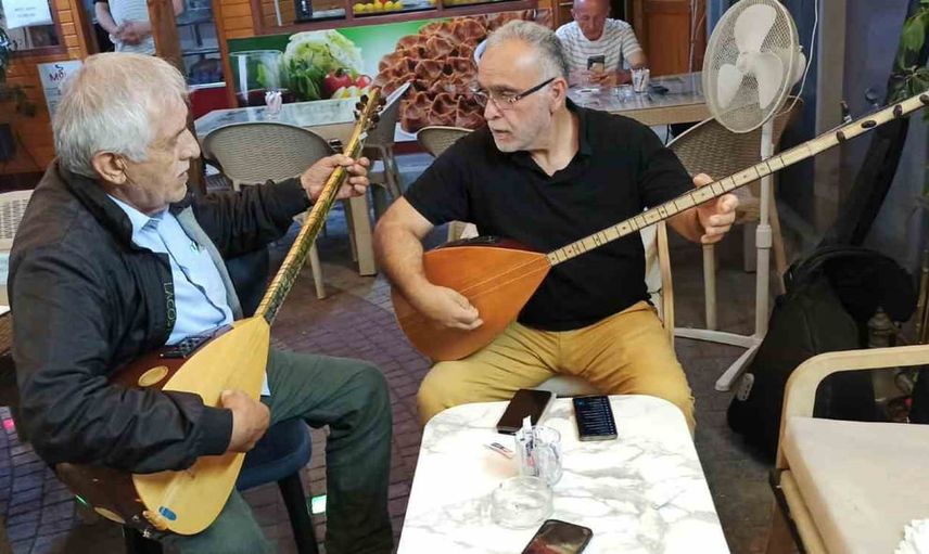 Karaman'da buluşan Zonguldaklı ozanlar türkülerle beldeyi renklendirdi
