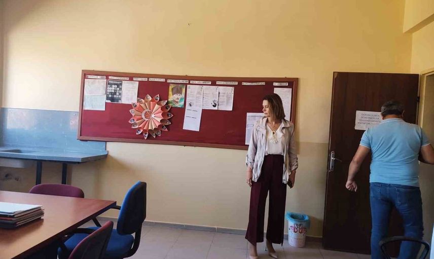 Altıntaş'ta köy okullarında güvenli eğitim için kapsamlı tadilat çalışması