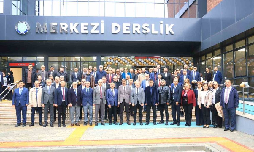 Kampüsüne 50 yıllık mirasla modern yatırım: Bursa Uludağ Üniversitesi yeni merkezi derslik binasını açtı