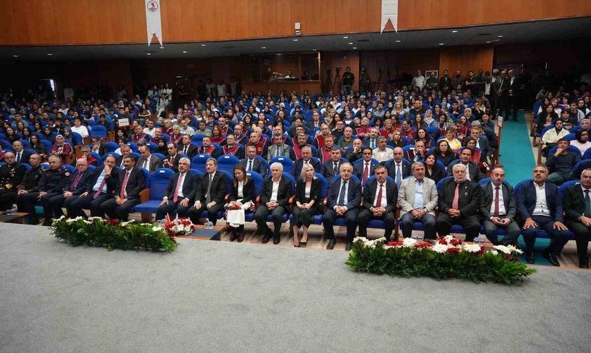 Omü’de umutla başlayan akademik yıl: bilimsel üretim ve gençlik vurgusu