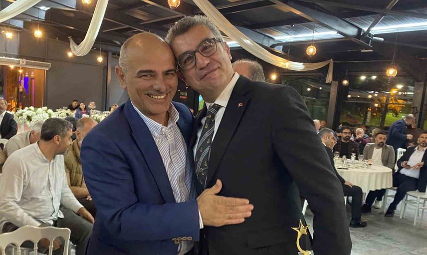 Bozkırın tezenesi Kocaeli'de türkülerle yad edildi, şehir ödülleri takdim edildi