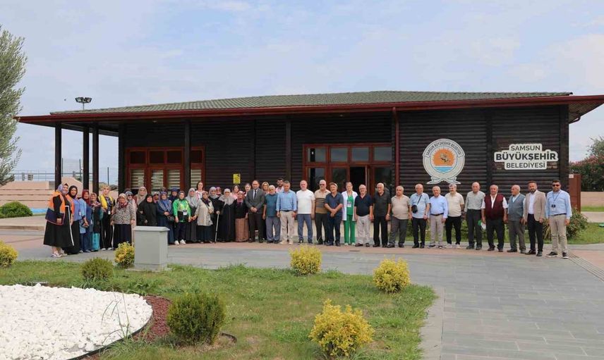 Kentin yaşayan çınarlarına tatil molası