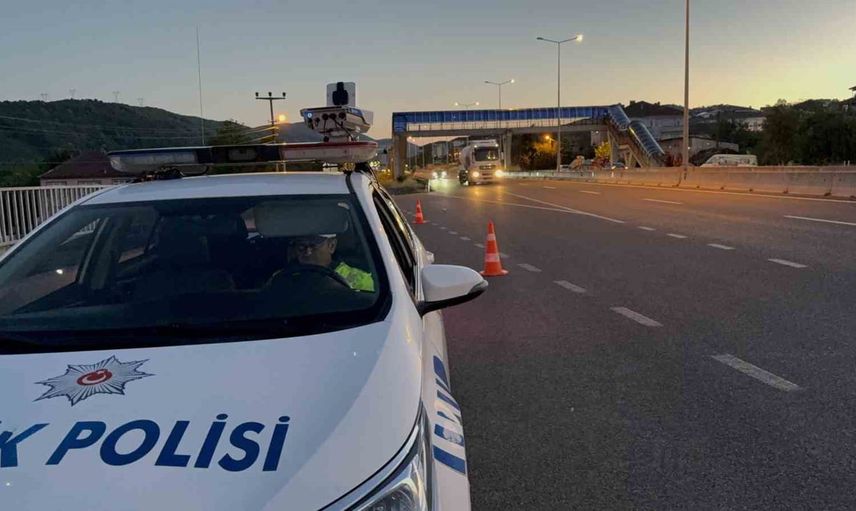 Düzce'de yoğun denetim sonucu bin 762 sürücüye ceza