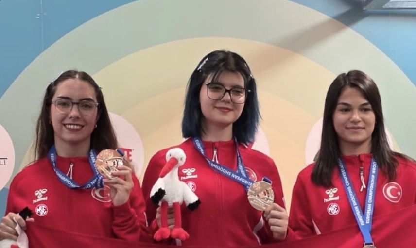 U23 Avrupa Şampiyonası'nda havalı tüfek takımları bronz kazandı