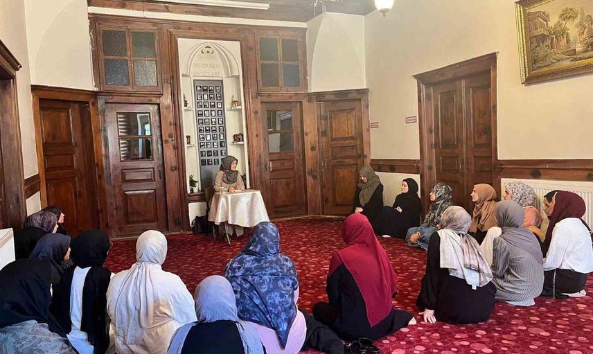 Afyonkarahisar’da peygamberimizin güzel ahlakı konferansta anlatıldı