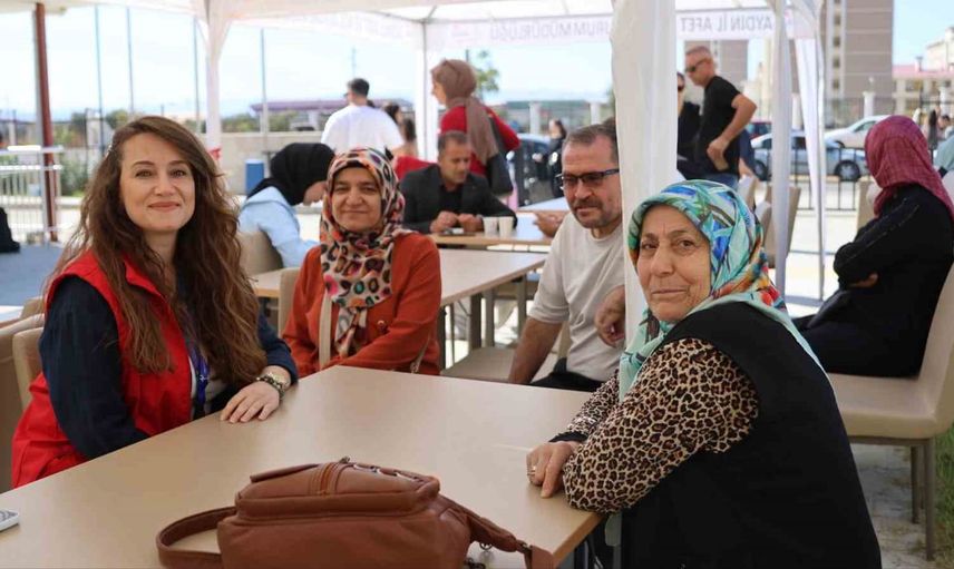 Aydın Gençlik Merkezi öğrencilerin kente uyumunu sahada kolaylaştırdı