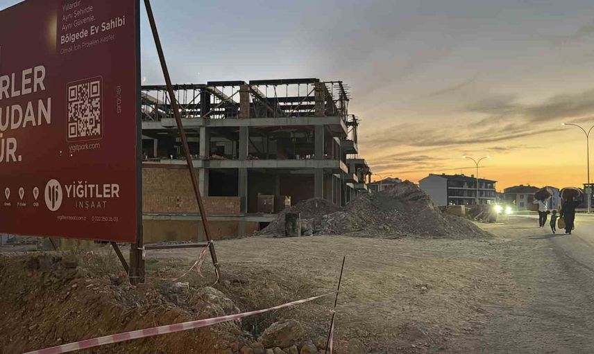 İskeleden düşen kalıp ustası tedaviye dayanamadı