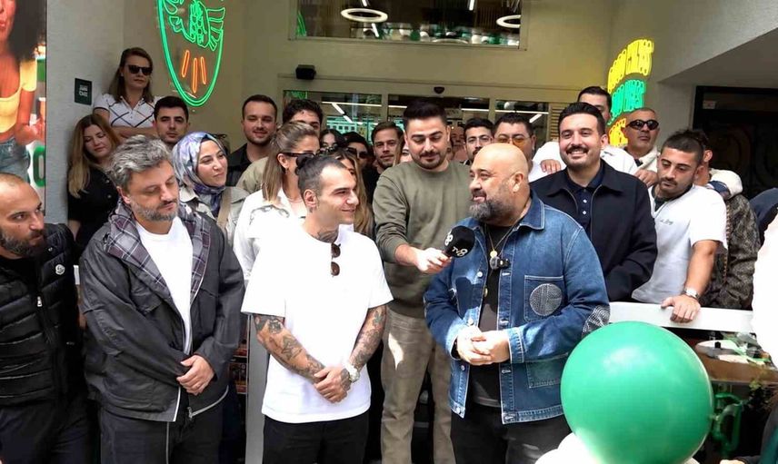 Yeni şubeyle fark yaratıyor: Wingsbro'nun ilk günü kız çocuklarının eğitimi için