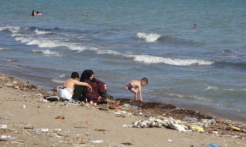 Mersin sahillerinde biriken atıklar turizmde çekince yarattı