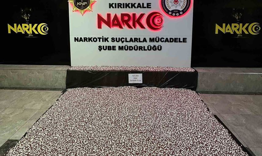 Kırıkkale'de ankara kaynaklı sevkiyatta 107 bin 200 sentetik ecza hapı ele geçirildi