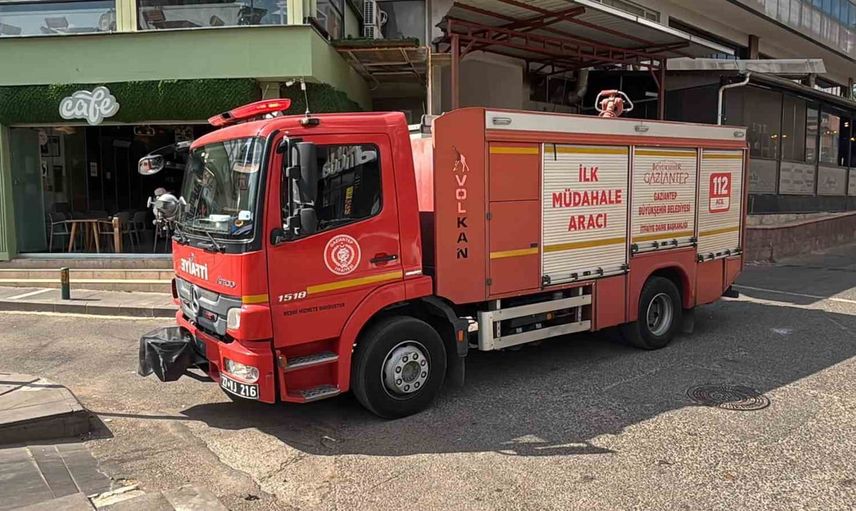 Duman alarma çevirdi: Gaziantep'te lokanta bacasında çıkan yangın söndürüldü