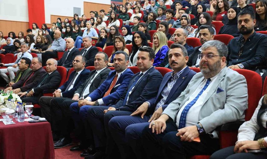 Fikir otobüsü 2027 başvuruları açıldı: liselere girişimcilik ve proje üretme fırsatı