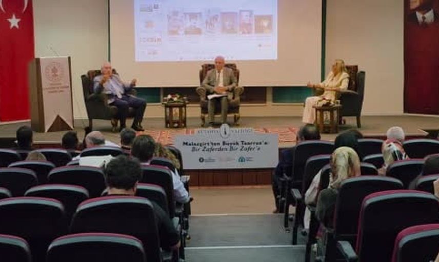 Malazgirt'ten büyük taarruz'a: Kütahya'da zaferlerin mirası konuşuldu