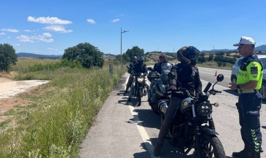 Çanakkale jandarması yaz döneminde motosiklet güvenliğini güçlendiriyor