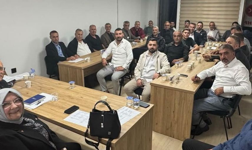 MHP Salihli yönetimi yeni binada görev dağılımını tamamladı