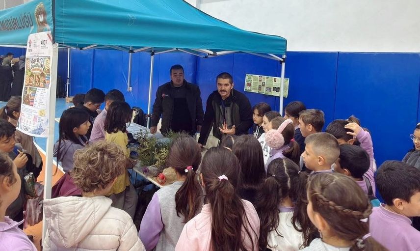 Emet'te geleceğin çevrecilerine erozyon ve orman dersleri verildi