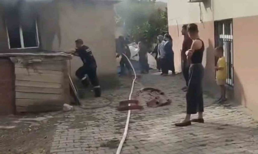 Çakırkaş'ta odunlukta çıkan yangın kilerde maddi hasar bıraktı