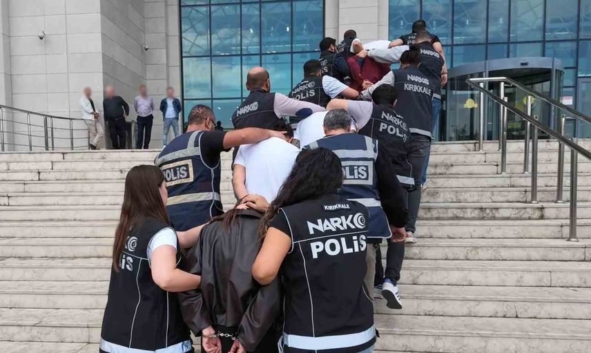 Eğitim dönemindeki hareketlilikte 12 milyonluk sentetik hap operasyonu