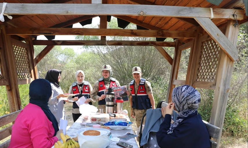Jandarmadan Yakupabdal Tabiat Parkı'nda orman yangınlarına karşı bilinç çağrısı