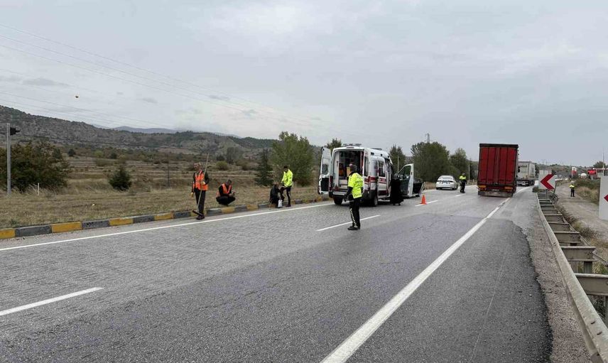 Aynı kavşakta iki ayrı kaza: 3 kişi yaralandı